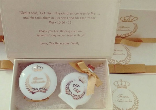 lembrancinha_batizado_porta_joias_garrafinha_agua_benta_porcelana_fino_sofisticado_lembrancas_especiais
