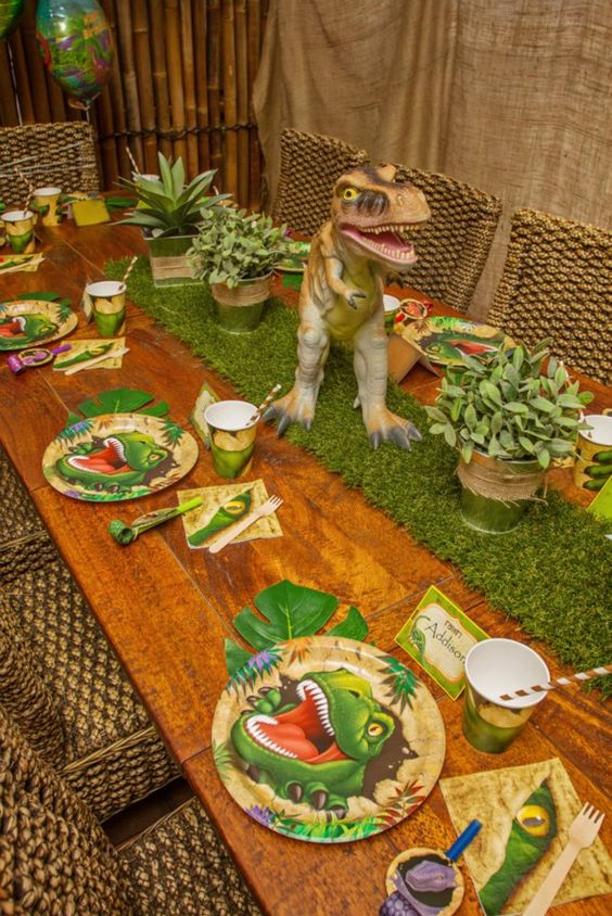 Festa_aniversario_1_2_3_anos_tema_dinossauros
