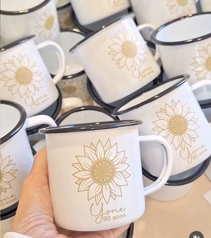 Lembranças para aniversario Adulto caneca ágata personalizada 90 anos girassol