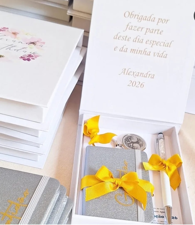 Lembrancinhas de Aniversário para Adulto KIT Sofisticado e elegante com 3 peças caneta caderneta chaveiro